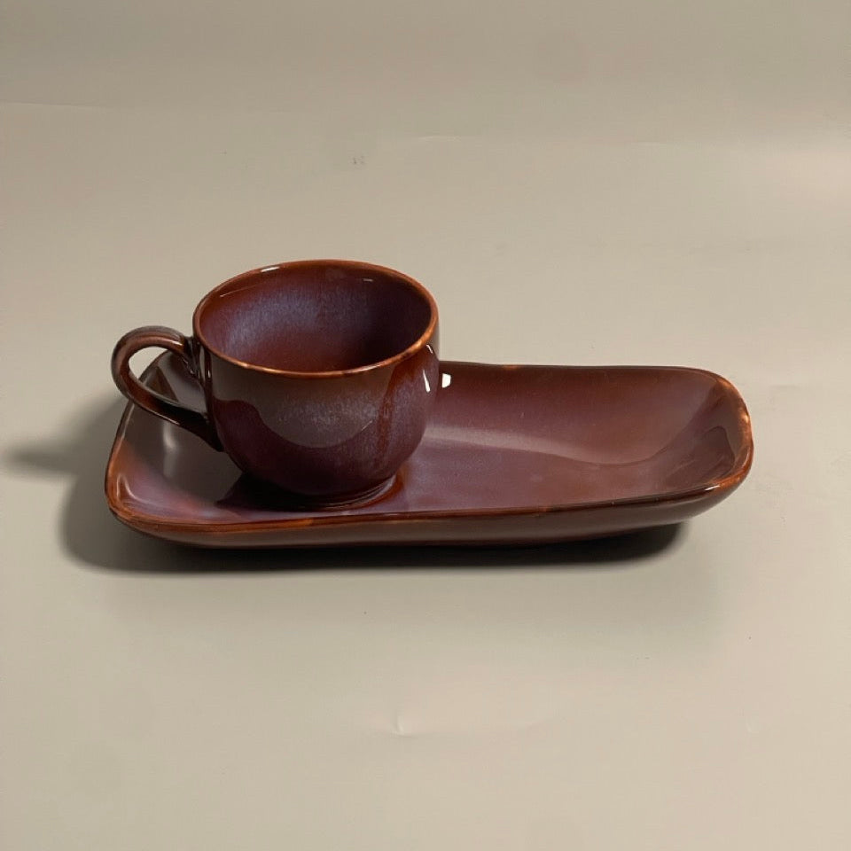 Biscotti set with long saucer and cup in purple