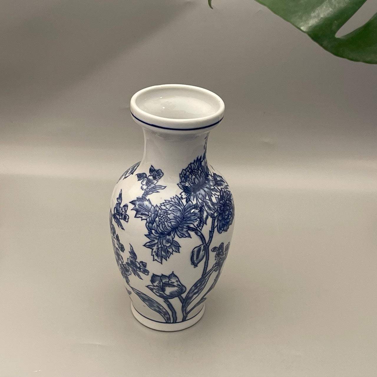 Chinese pottery urn vase with bloom tree design – handcrafted decorative vase for elegant home decor