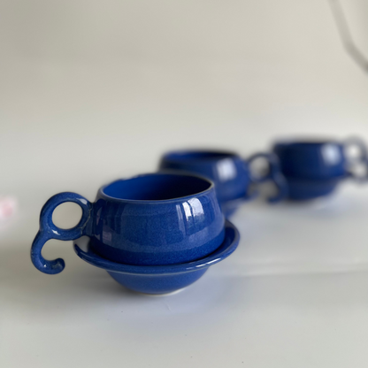 Set of 6 ceramic cups and saucers ideal for tea or coffee
