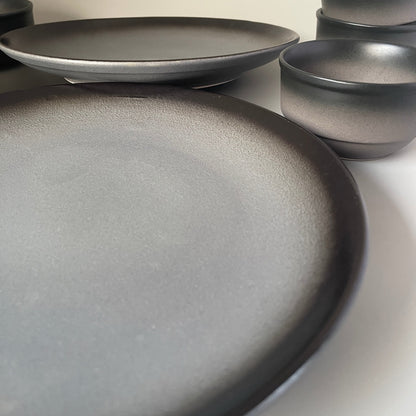 Set of 2 dual black toned ceramic dinner plates and dal bowls – modern dinnerware for stylish table settings