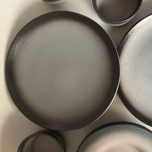 Set of 2 dual black toned ceramic dinner plates and dal bowls – modern dinnerware for stylish table settings