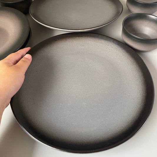 Set of 2 dual black toned ceramic dinner plates and dal bowls – modern dinnerware for stylish table settings