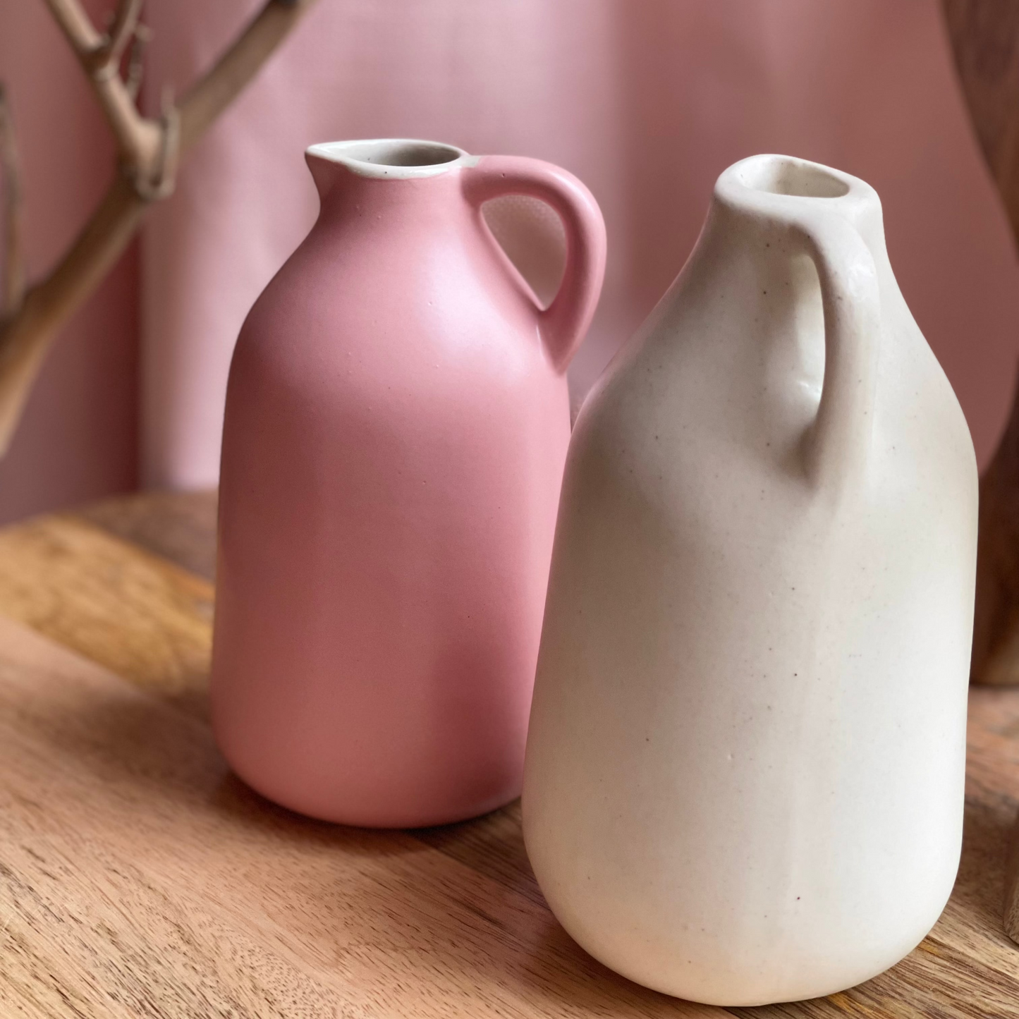 Ceramic jug-style vase – vintage-inspired decorative vase for flowers or minimalist home decor