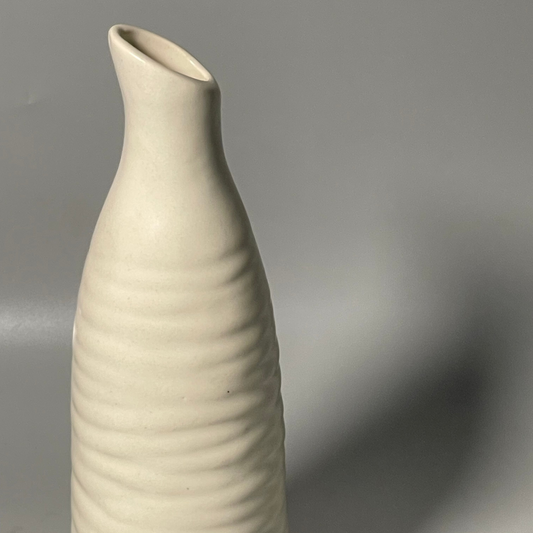 Modern 6-inch ceramic vase with spout mouth and ribbed texture